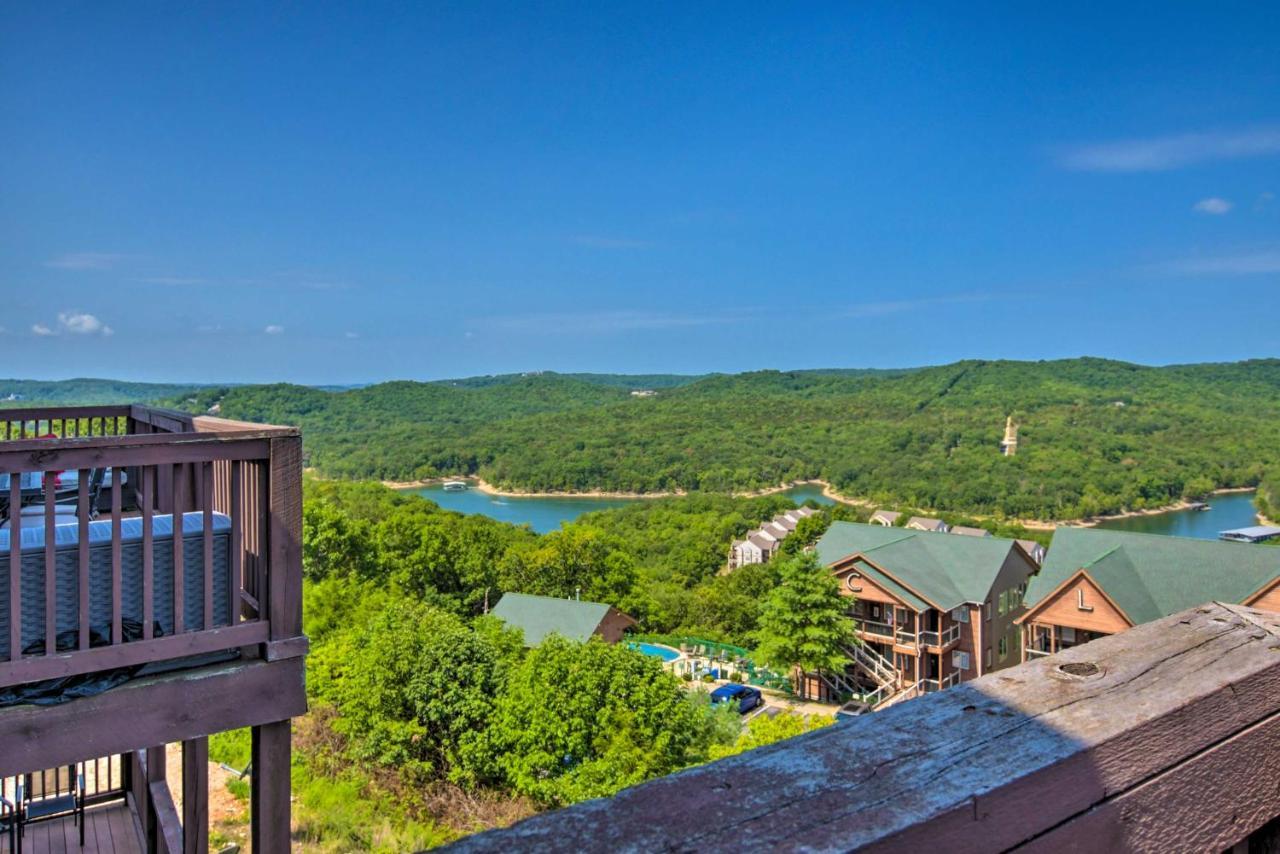 Luxe Branson Retreat With Mtn Views And Pool Access!アパートメント エクステリア 写真
